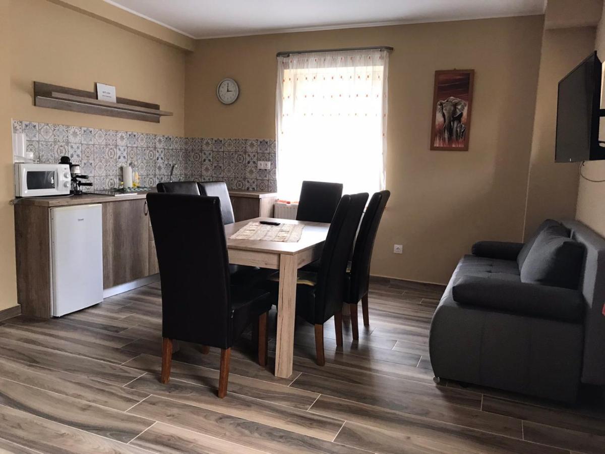 Apartament Adrienn